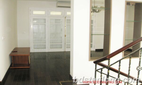 4 bedrooms Villa in Tay Ho, Vietnam No. 6336