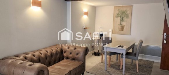 395m² Commercial property in Laon, France No. 255767 3