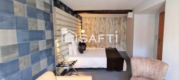 395m² Commercial property in Laon, France No. 255767 9