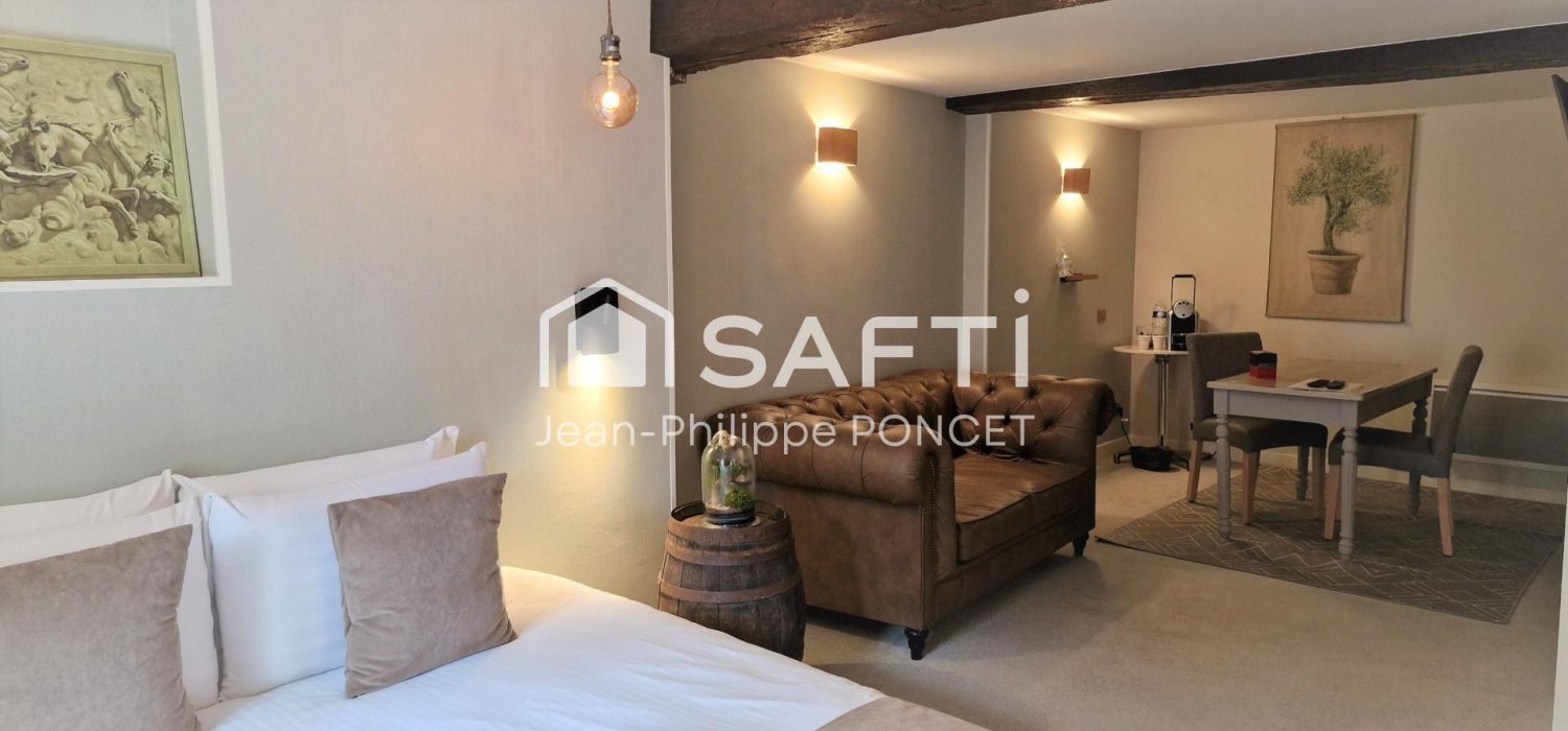 395m² Commercial property in Laon, France No. 255767