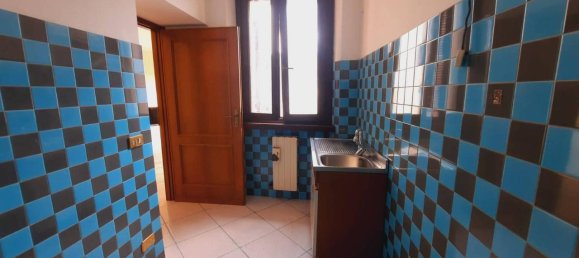 4 rooms Apartment in Rieti, Italy No. 21907 10