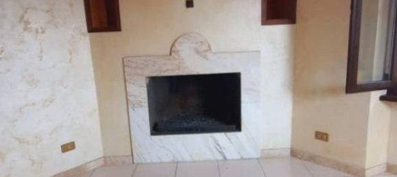 4 rooms Apartment in Rieti, Italy No. 21907 12