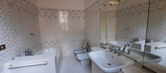 4 rooms Apartment in Rieti, Italy No. 21907 14