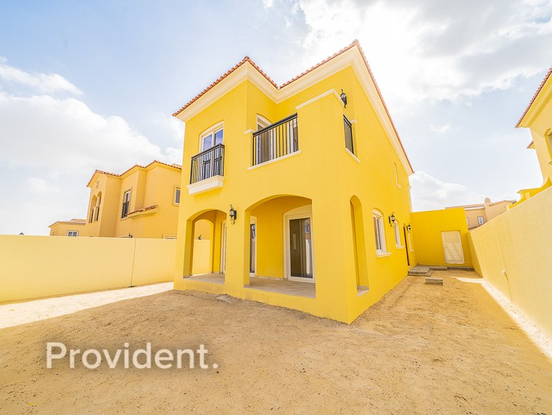 3 bedrooms Villa in Dubai Land, UAE No. 1911