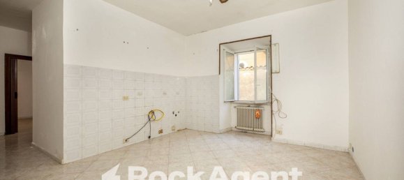 1 chambre Appartement à Guidonia Montecelio, Italy No. 203368 12