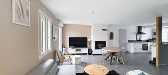 Casa de 4 dormitorios en Sarthe, France No. 304791 3