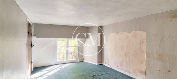 75m² Office in Versailles, France No. 149865 7