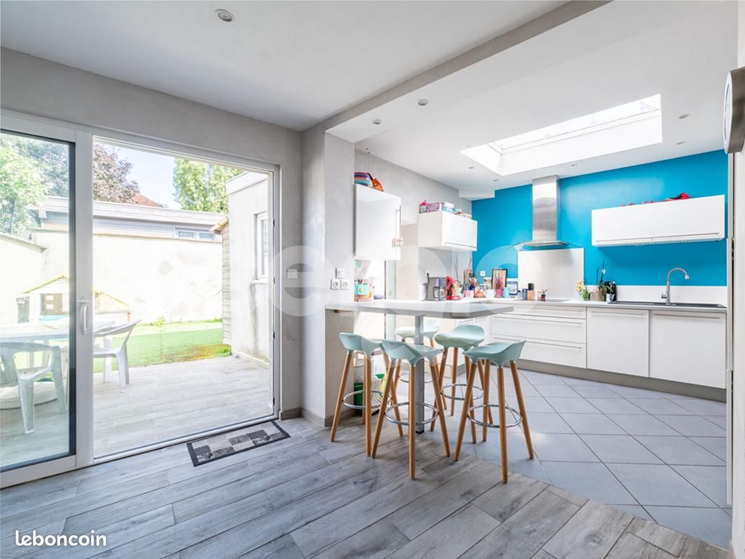 3 bedrooms House in Halluin, France No. 257784