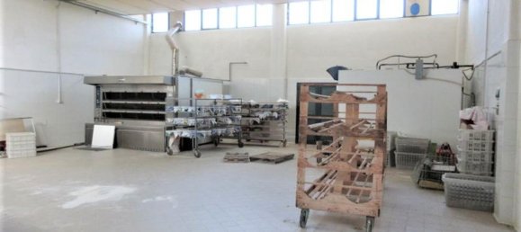 11 rooms Building in Montecalvo Irpino, Italy No. 162842 38