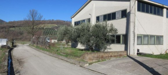 11 rooms Building in Montecalvo Irpino, Italy No. 162842 21