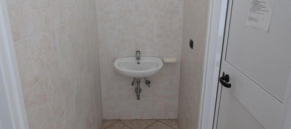 11 rooms Building in Montecalvo Irpino, Italy No. 162842 22