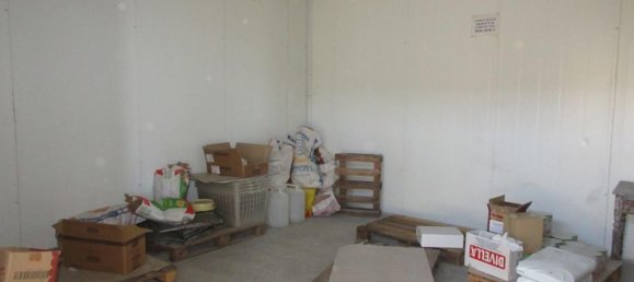 11 rooms Building in Montecalvo Irpino, Italy No. 162842 3