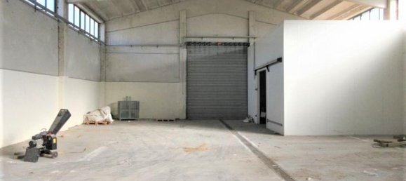 11 rooms Building in Montecalvo Irpino, Italy No. 162842 6