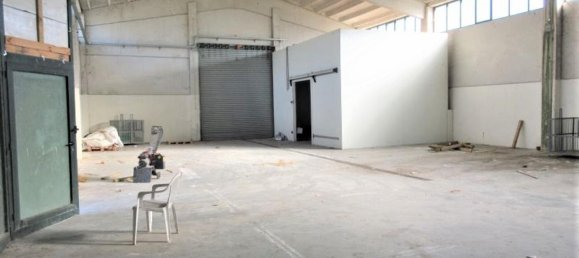 11 rooms Building in Montecalvo Irpino, Italy No. 162842 7