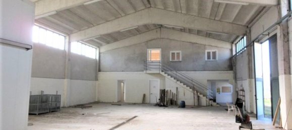 11 rooms Building in Montecalvo Irpino, Italy No. 162842 5