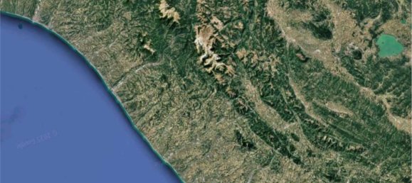 7 rooms Apartment in Monte Urano, Italy No. 212023 23