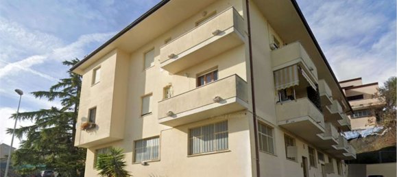 7 rooms Apartment in Monte Urano, Italy No. 212023 7