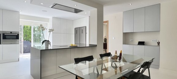 5 bedrooms House in Marbella, Spain No. 154265 5