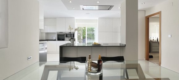 5 bedrooms House in Marbella, Spain No. 154265 16