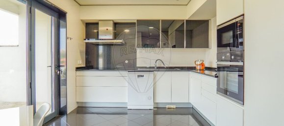 4 bedrooms House in Vila Nova de Gaia, Portugal No. 18870 34