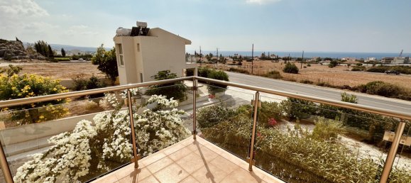 3 Schlafzimmer Villa in Pegeia, Cyprus, Nr. 35580 9