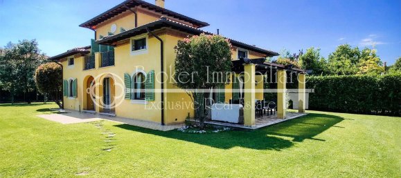 5 bedrooms Villa in Forte dei Marmi, Italy No. 36504 5