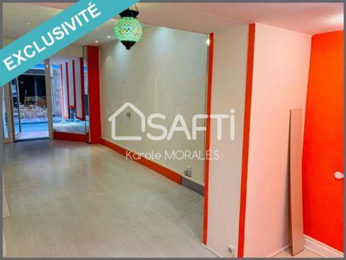 30m² Office in Perpignan, France No. 21184