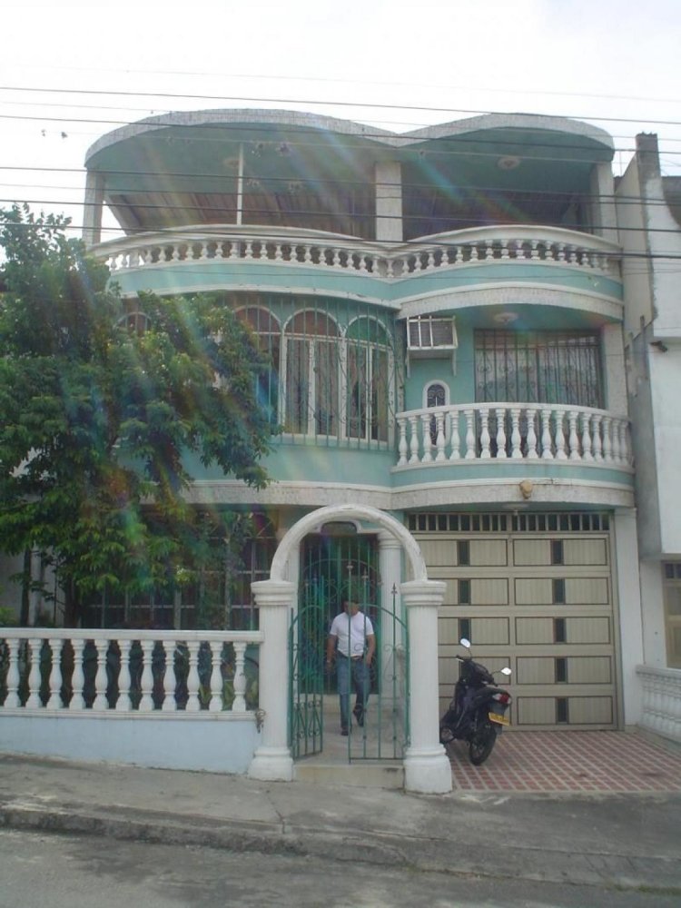 5 bedrooms House in Valle del Cauca, Colombia No. 4521