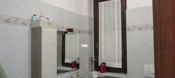 4 rooms Apartment in Carate Brianza, Italy No. 5339 6