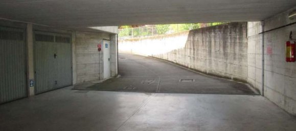 4 rooms Apartment in Carate Brianza, Italy No. 5339 11