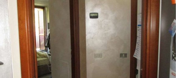 4 rooms Apartment in Carate Brianza, Italy No. 5339 5