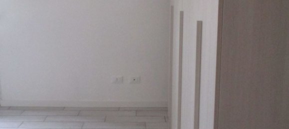 Квартира с 2 комнатами в Брешиа, Италия № 271897 22