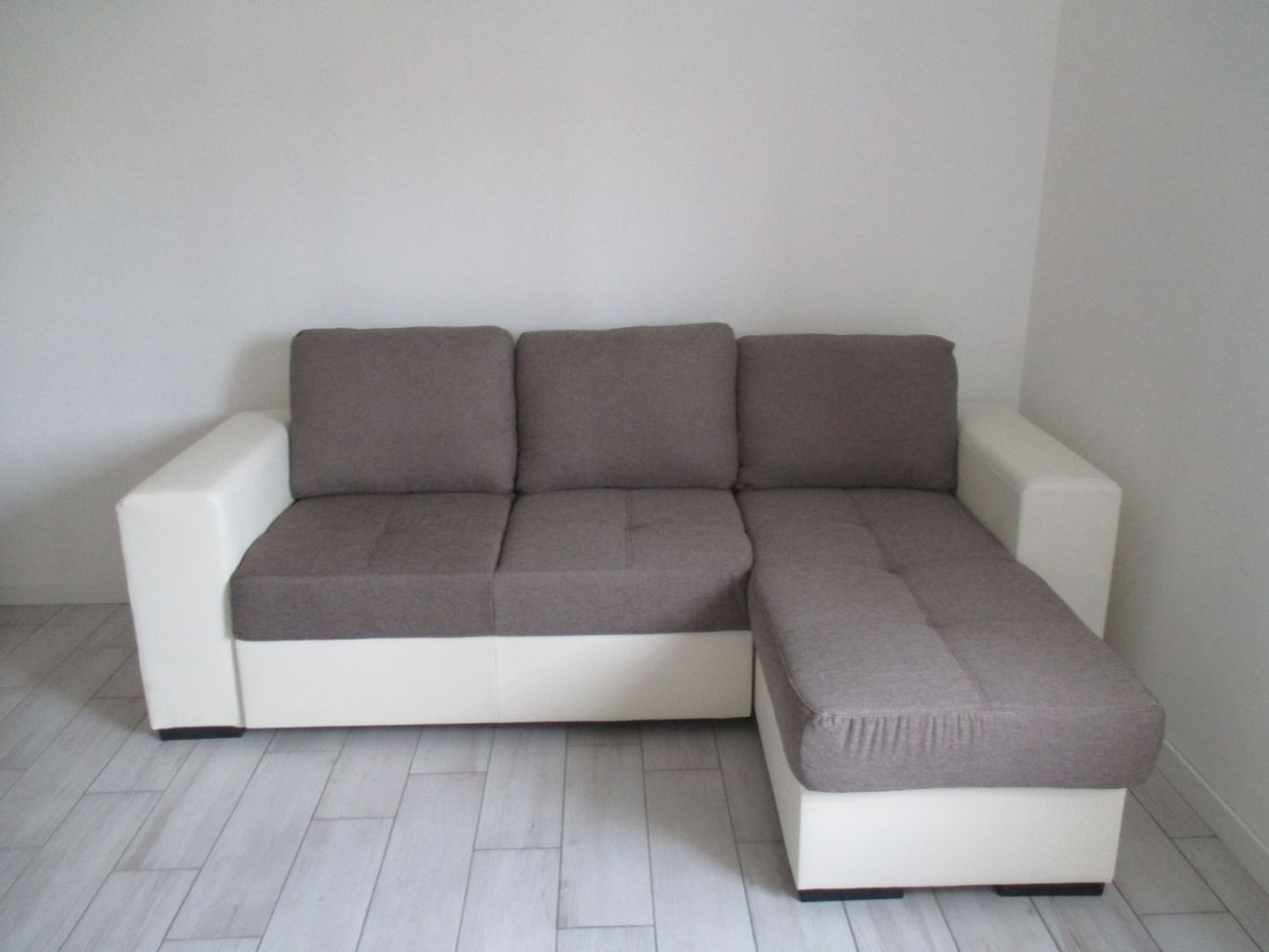 Квартира с 2 комнатами в Брешиа, Италия № 271897