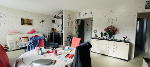2 bedrooms Apartment in Viry-Chatillon, France No. 175458 2