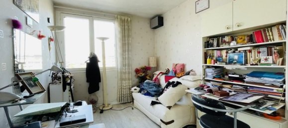 2 bedrooms Apartment in Viry-Chatillon, France No. 175458 4