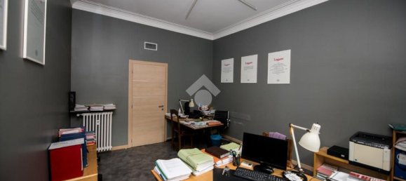 4 bedrooms Apartment in Milan, Italy No. 362700 19