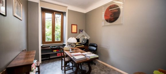 4 bedrooms Apartment in Milan, Italy No. 362700 9