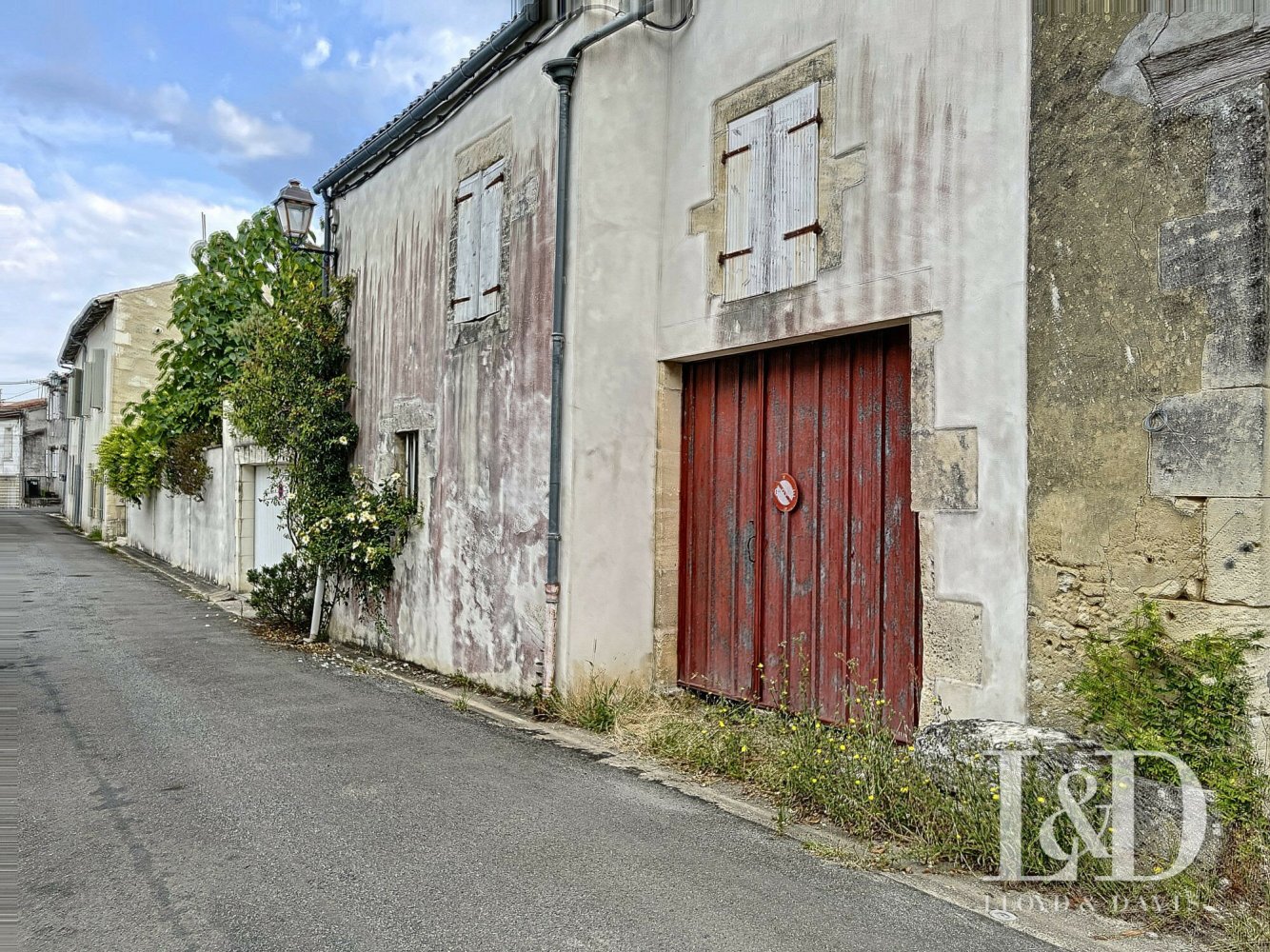  موقف سيارات في Charente-Maritime, France 53متر مربع رقم 282294