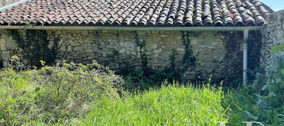  موقف سيارات في Charente-Maritime, France 53متر مربع رقم 282294 2