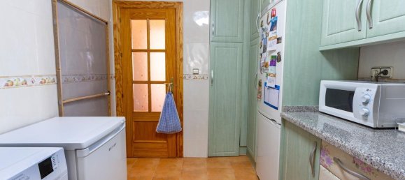 2 bedrooms Apartment in Granada, Spain No. 137047 10