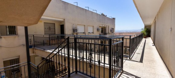 2 bedrooms Apartment in Granada, Spain No. 137047 46