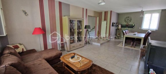 Casa de 4 dormitorios en Thibie, France No. 64382 10