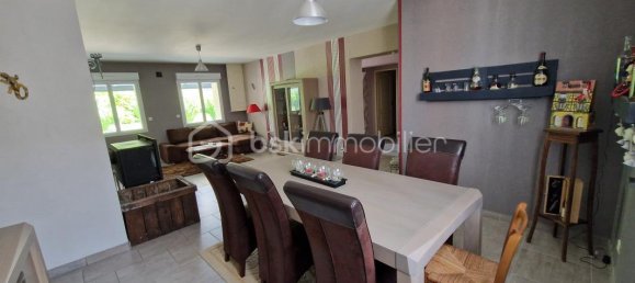 Casa de 4 dormitorios en Thibie, France No. 64382 4