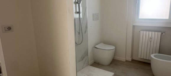 3 bedrooms Apartment in Bergamo, Italy No. 113153 8