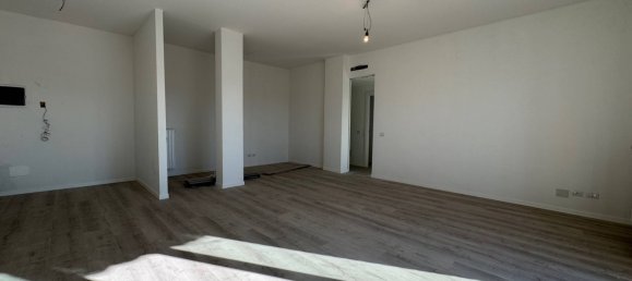 3 bedrooms Apartment in Bergamo, Italy No. 113153 4
