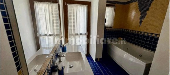 Дом с 4 спальнями в Карминьяно, Италия № 338812 6