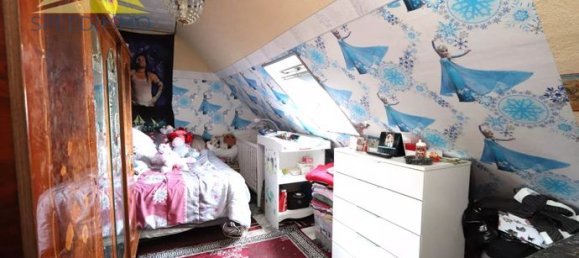 3 bedrooms House in Mandres-les-Roses, France No. 282270 9