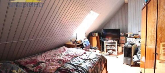 3 bedrooms House in Mandres-les-Roses, France No. 282270 8