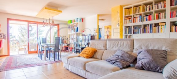 3 bedrooms Apartment in Trieste, Italy No. 53880 6