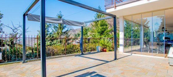 3 bedrooms Apartment in Trieste, Italy No. 53880 4